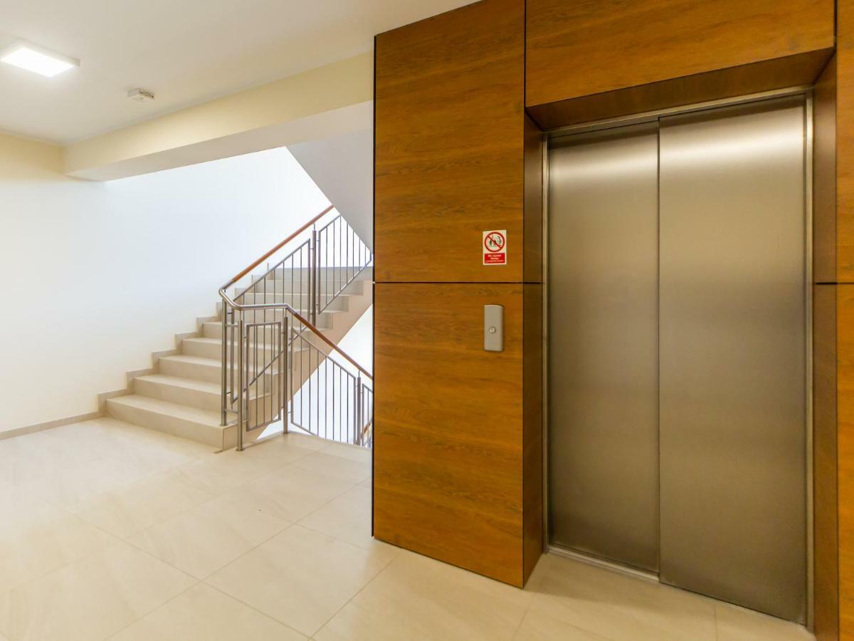 Apartamenty Nawigator W Kolobrzegu ภายนอก รูปภาพ